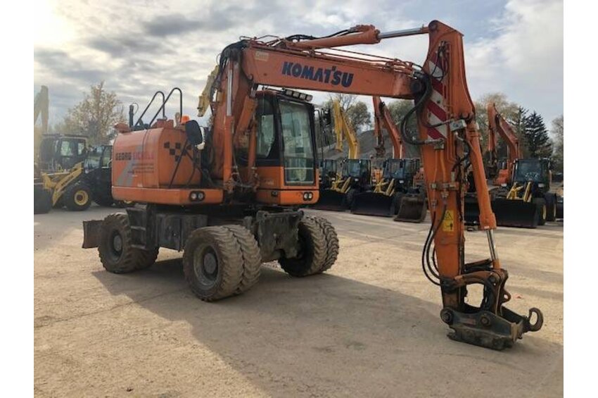 Wheeled excavators-Komatsu PW148-10 from Komatsu | Kuhn